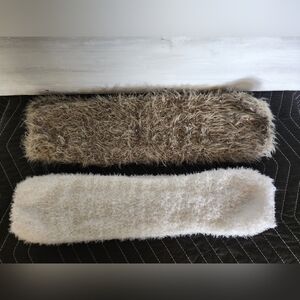 2 Sets of Leg Warmers